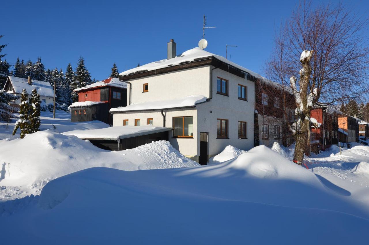 Naproti Klinovci Villa Яхимов Екстериор снимка